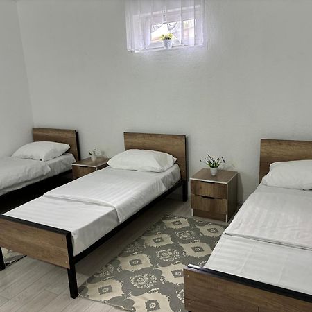 Hostel,Halal Хостел,Халал Tokmok Zewnętrze zdjęcie