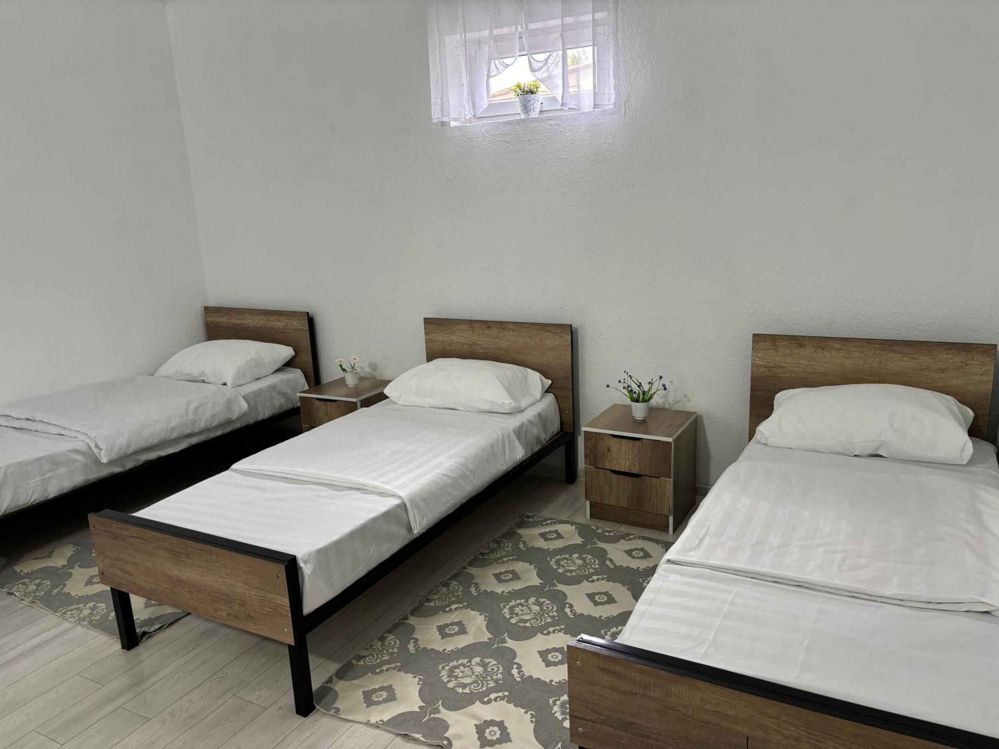 Hostel,Halal Хостел,Халал Tokmok Zewnętrze zdjęcie