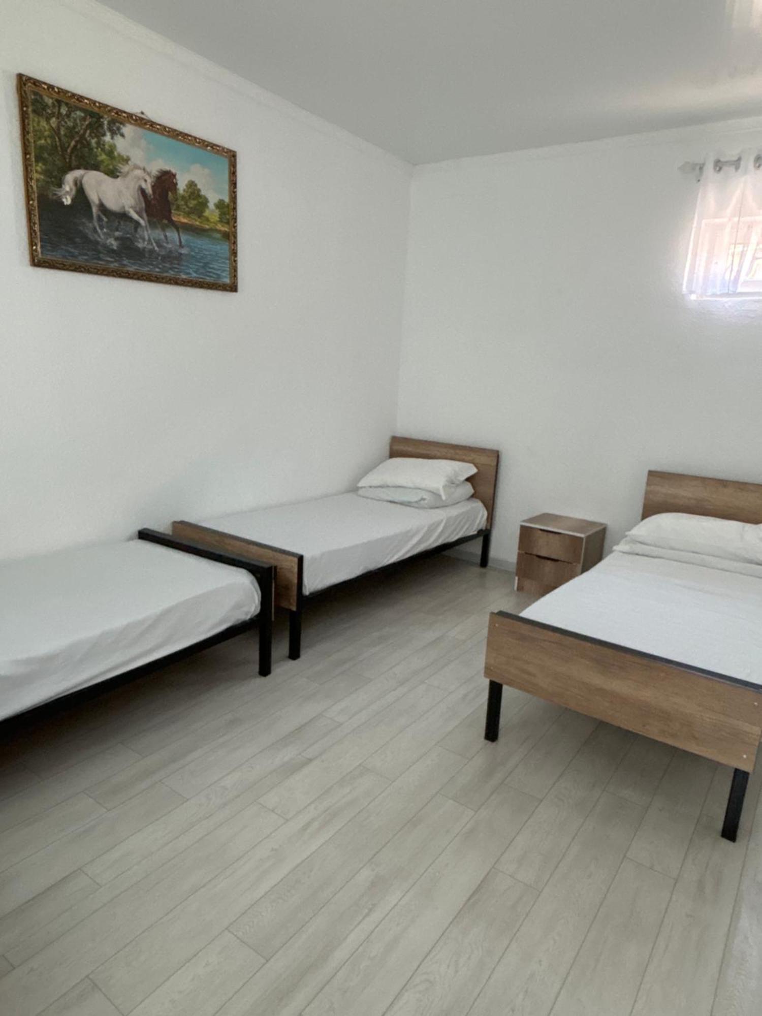 Hostel,Halal Хостел,Халал Tokmok Zewnętrze zdjęcie