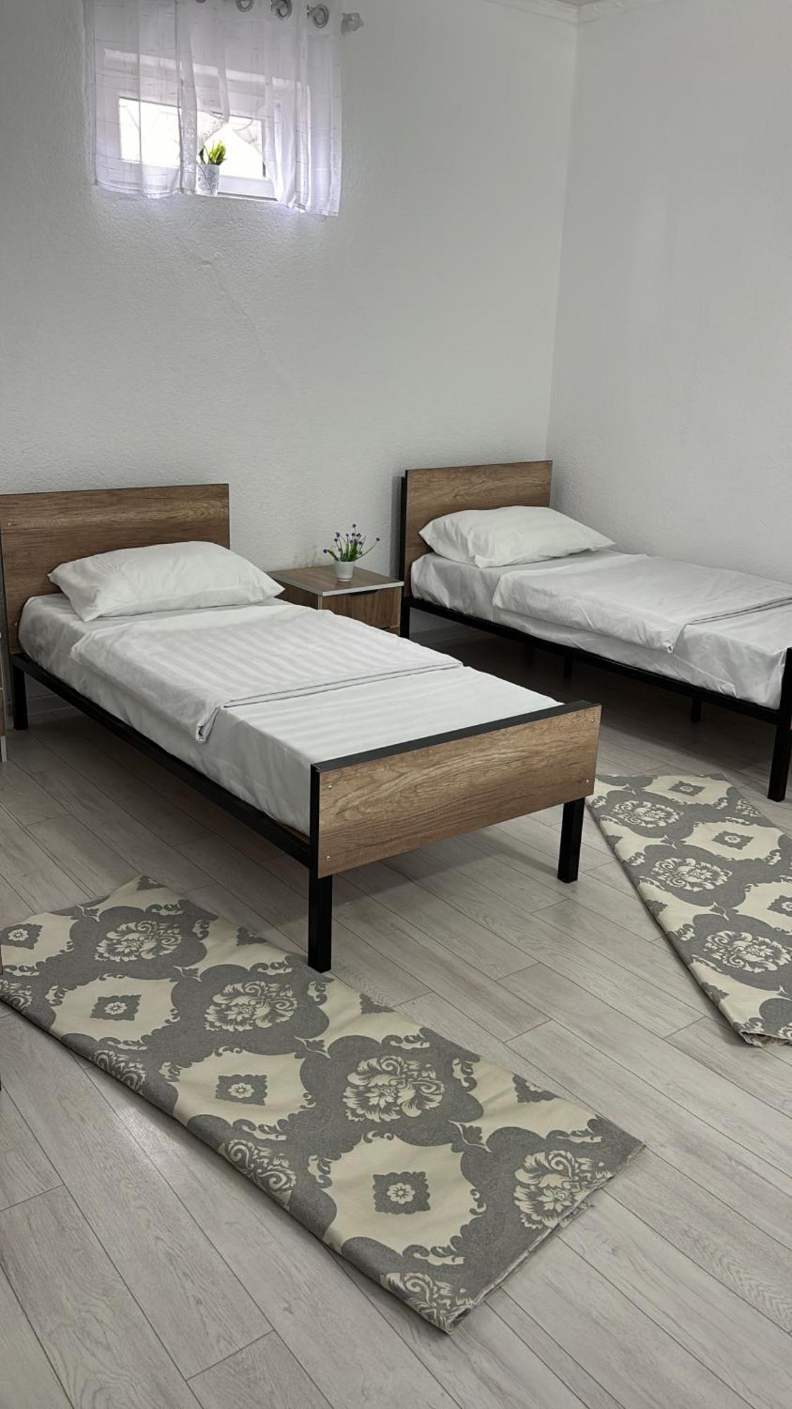 Hostel,Halal Хостел,Халал Tokmok Zewnętrze zdjęcie