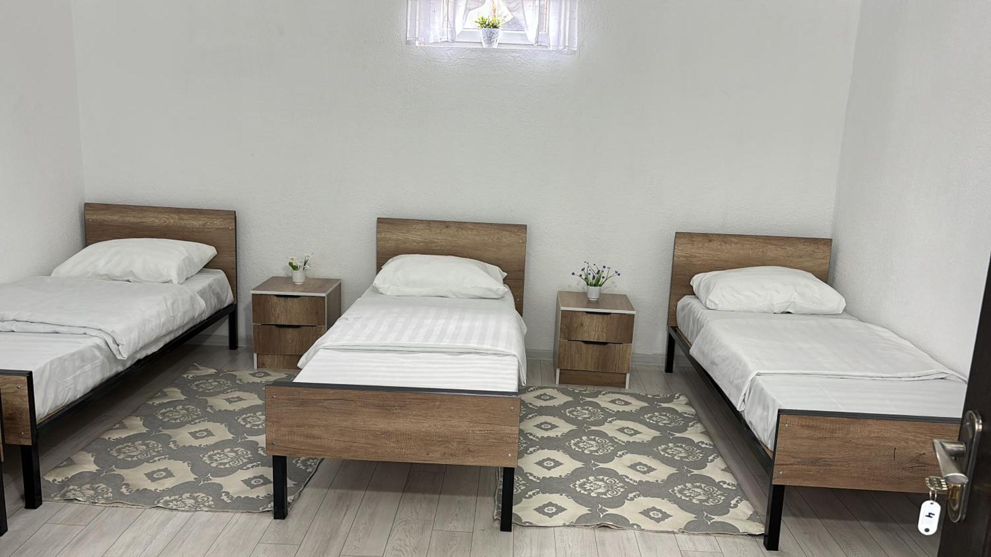 Hostel,Halal Хостел,Халал Tokmok Zewnętrze zdjęcie