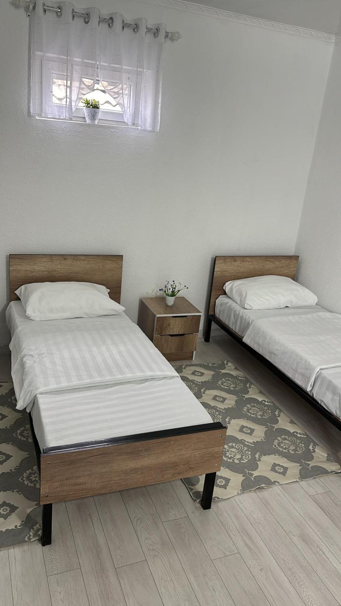Hostel,Halal Хостел,Халал Tokmok Zewnętrze zdjęcie