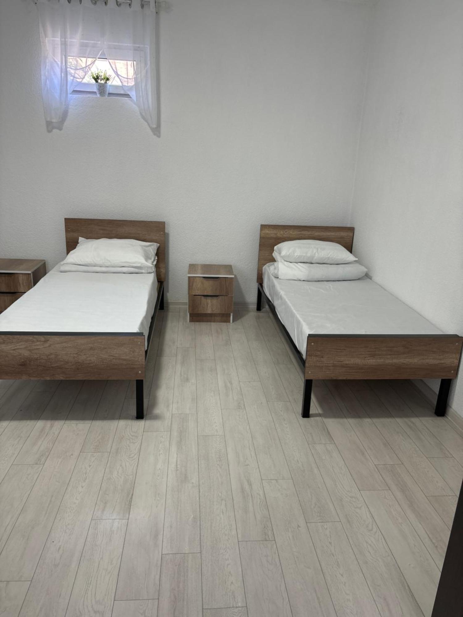 Hostel,Halal Хостел,Халал Tokmok Zewnętrze zdjęcie